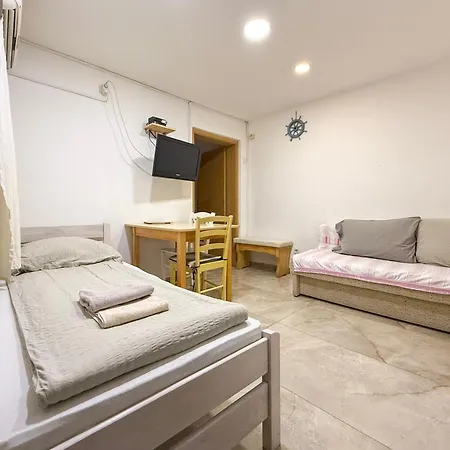 In Mit Terrasse Apartment Vodice