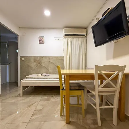 In Mit Terrasse Apartment Vodice